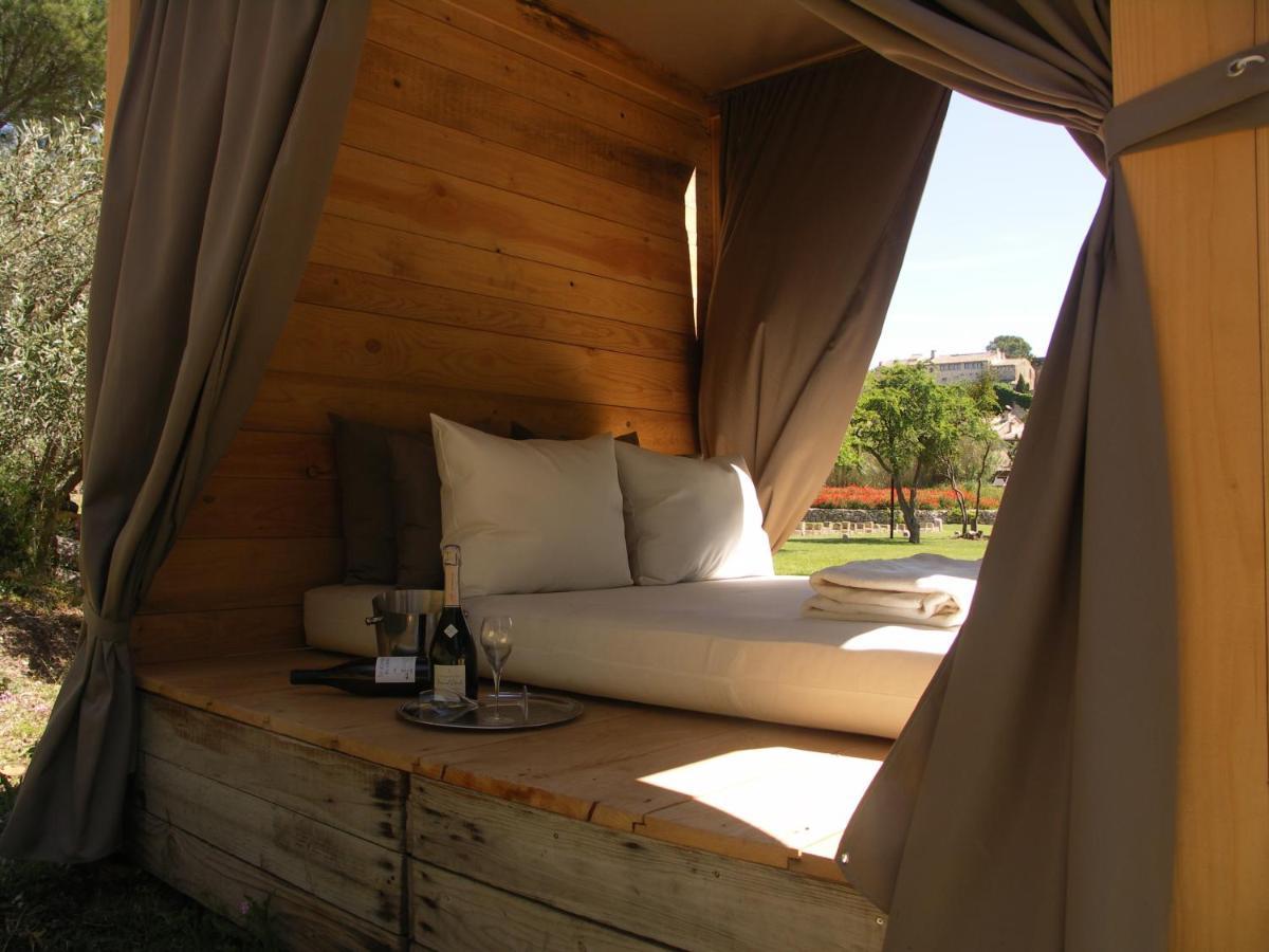 Domaine Saint Martin Hotel Valliguieres Exterior foto