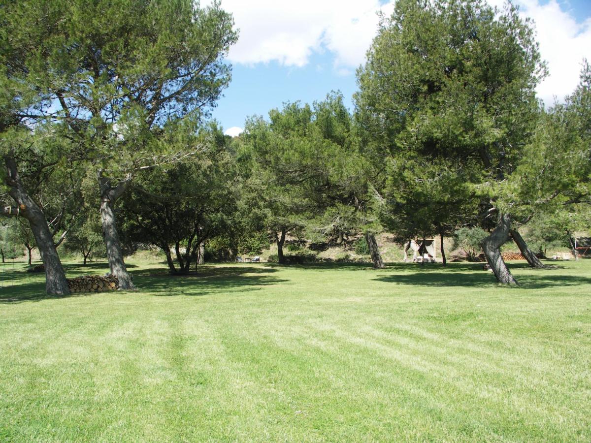 Domaine Saint Martin Hotel Valliguieres Exterior foto