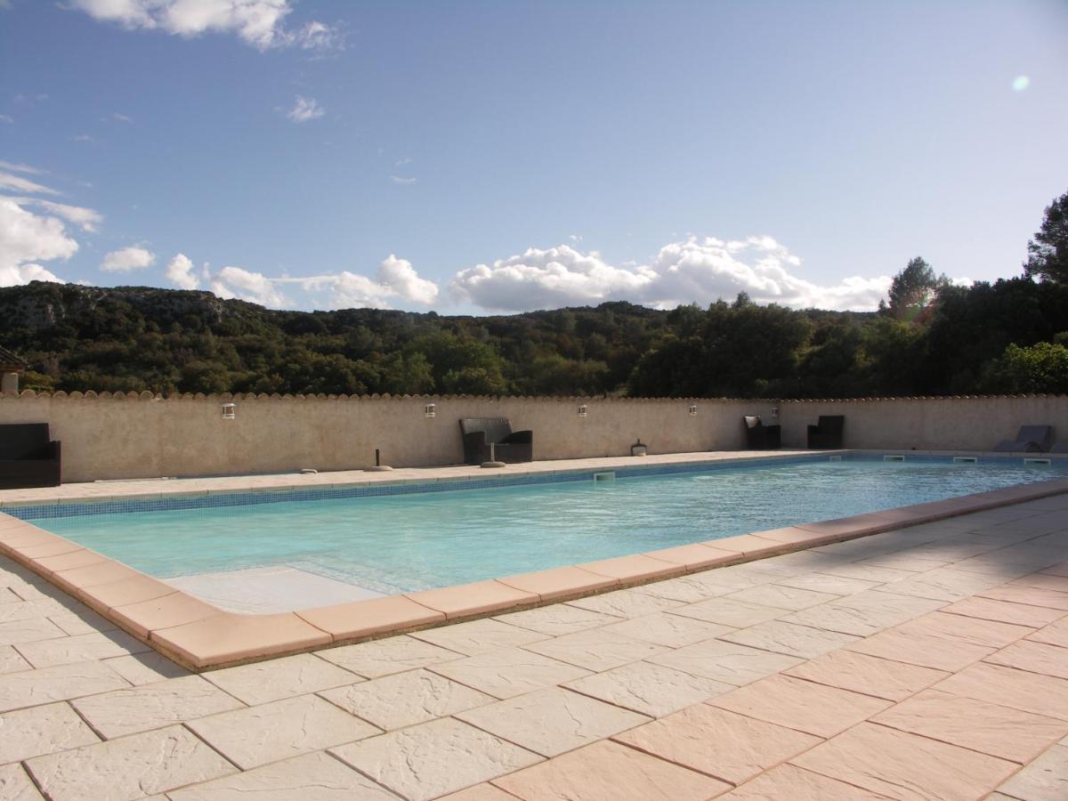 Domaine Saint Martin Hotel Valliguieres Exterior foto